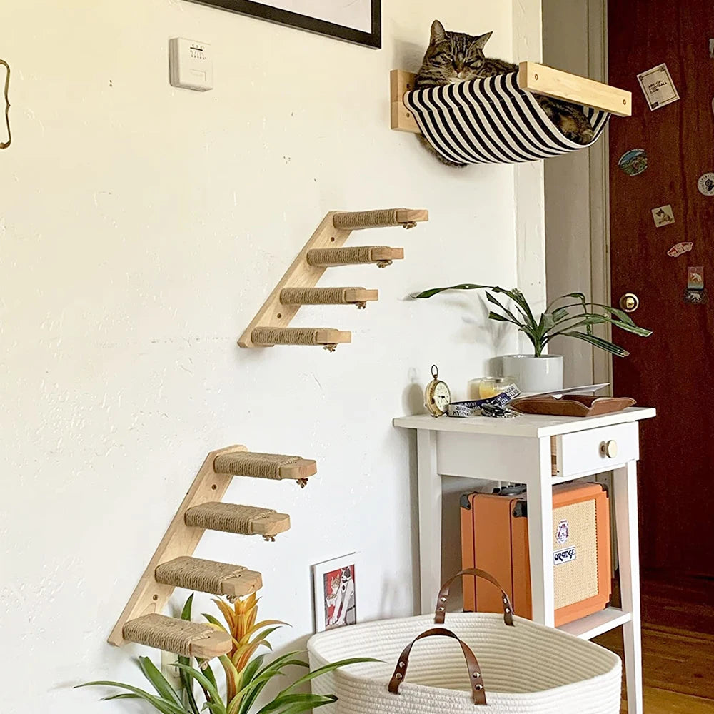 Wandmontiertes Kletterregal für Katzen mit 4-stufiger Treppe, Sisalkratzsäule und Plattformen als Springmöbel